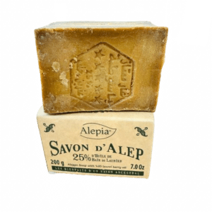 SAVON D'ALEP 25 % ALEPIA 200 GR  Élaboré à partir d'huiles d'Olive et de baie de Laurier est destiné à la toilette quotidienne de toute la famille.