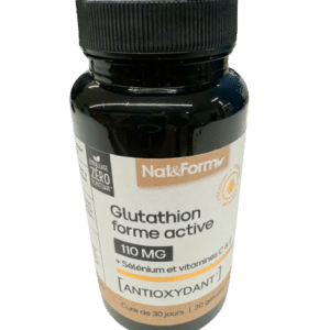 GLUTATHION  attaque directement les composés oxygénés à l'intérieur de la cellule et joue un rôle clé dans le recyclage d'autres antioxydants bien connus .