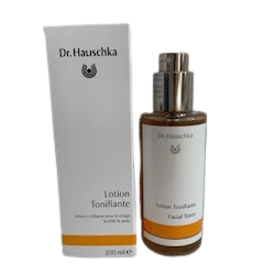 Soin fortifiant quotidien : Lotion Tonifiante Dr. Hauschka.